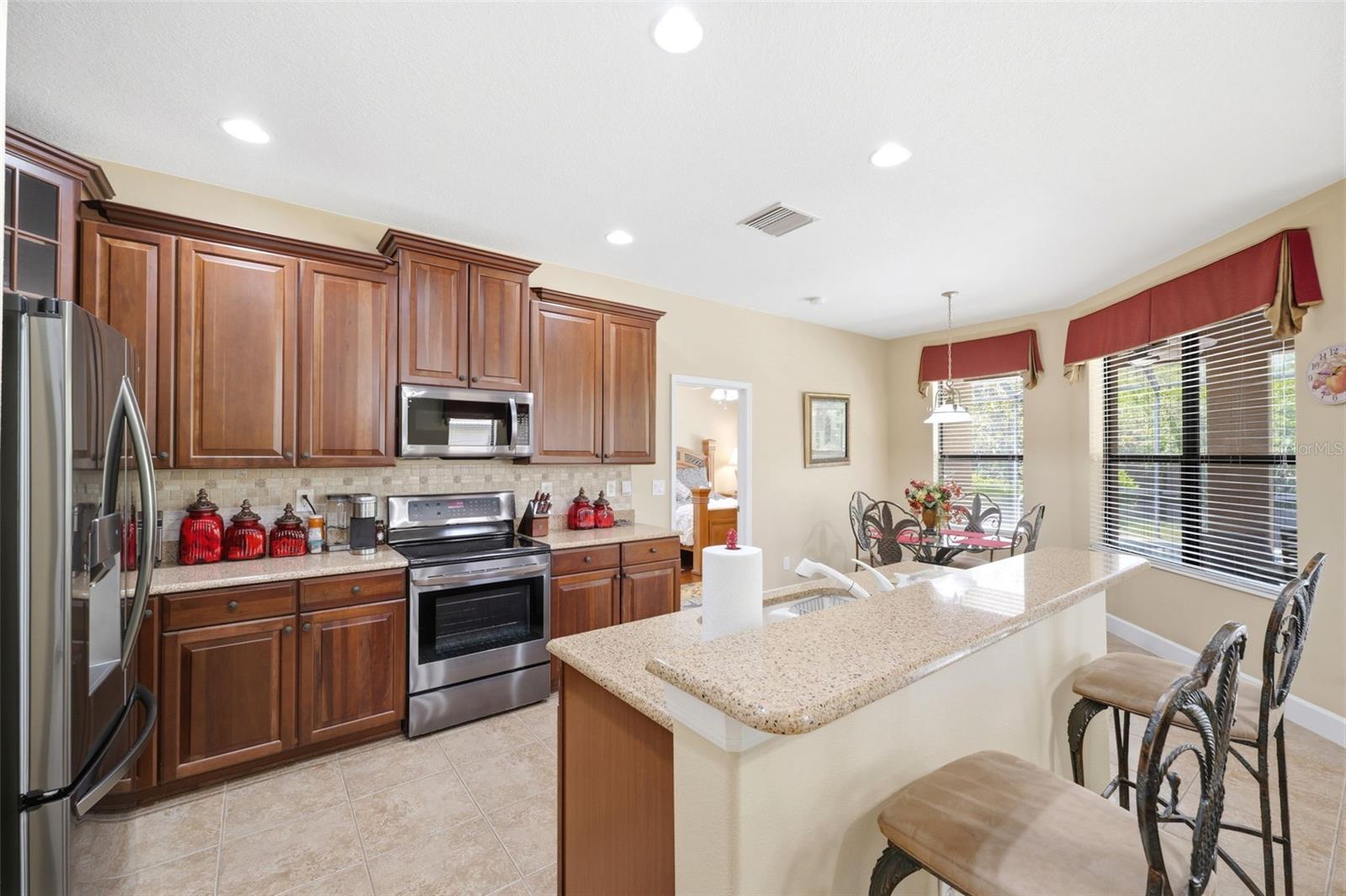 107 SILVER FALLS DR DR, APOLLO BEACH, FL, 33572