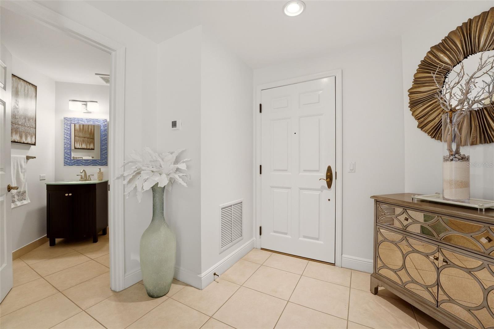 100 CENTRAL AVE #H716, SARASOTA, FL, 34236