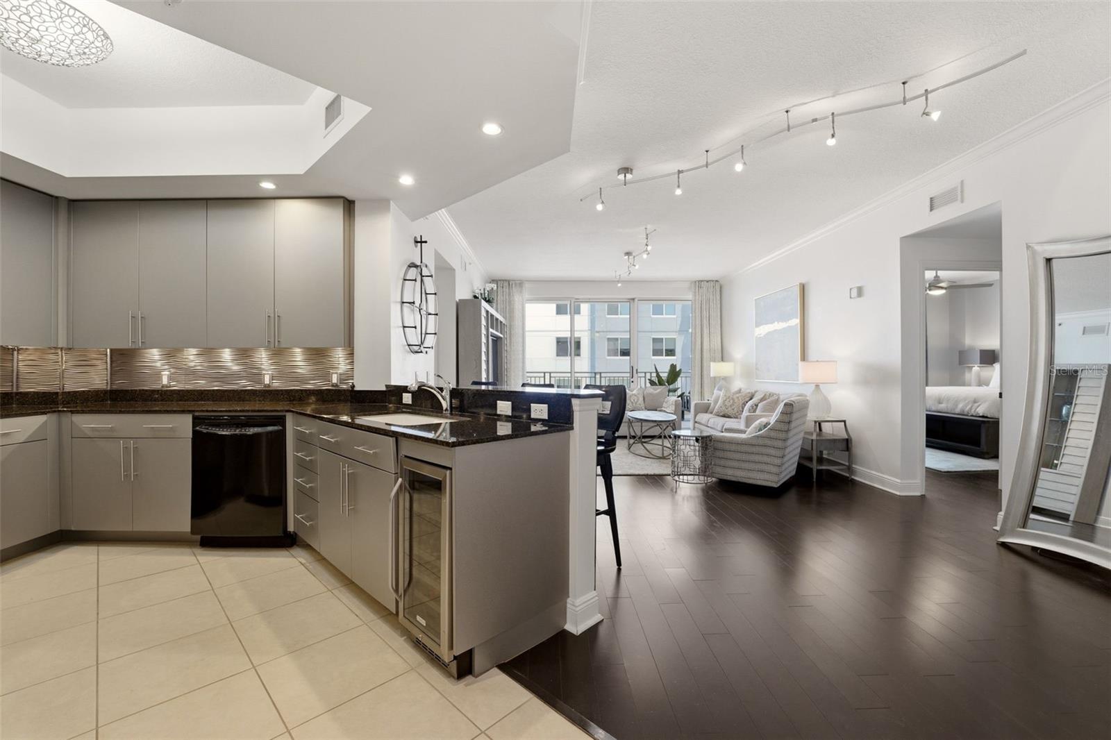 100 CENTRAL AVE #H716, SARASOTA, FL, 34236
