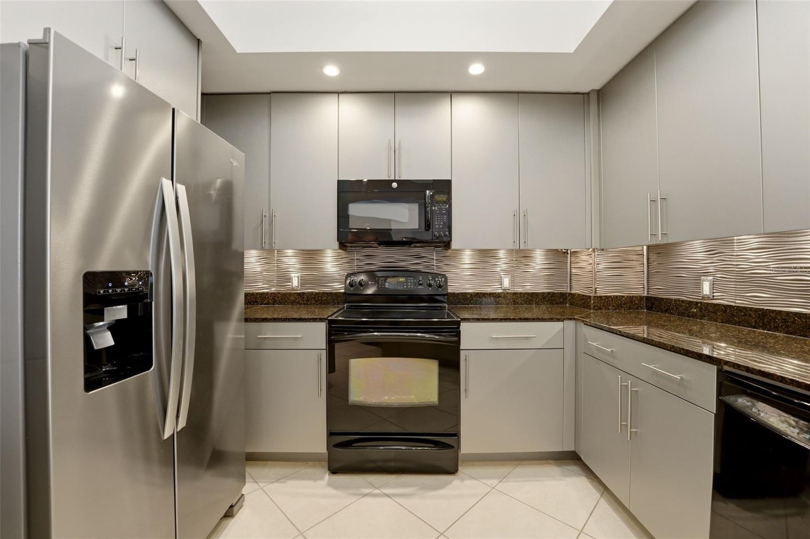 100 CENTRAL AVE #H716, SARASOTA, FL, 34236