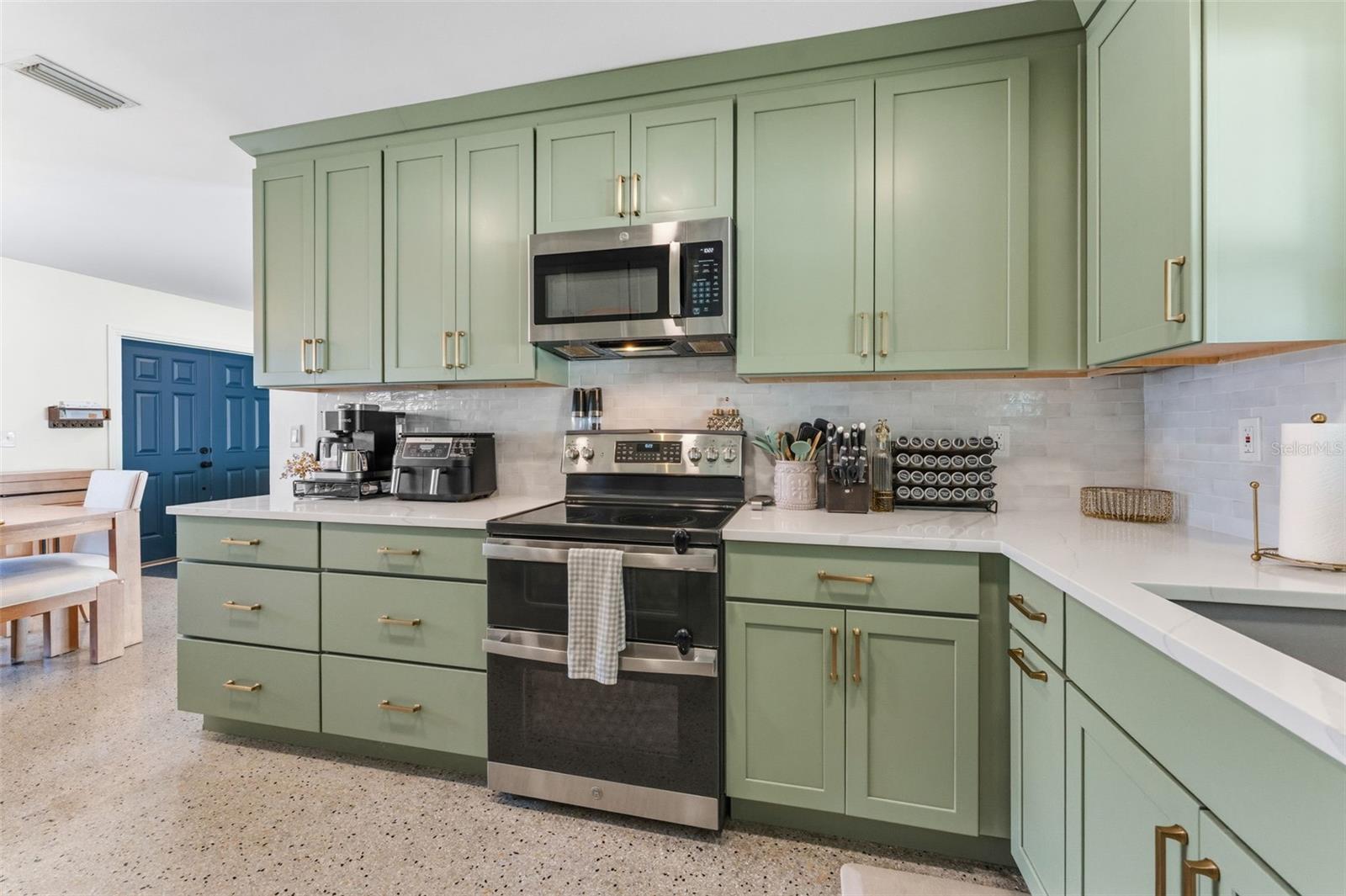 4810 ARROWWOOD DR, TAMPA, FL, 33615