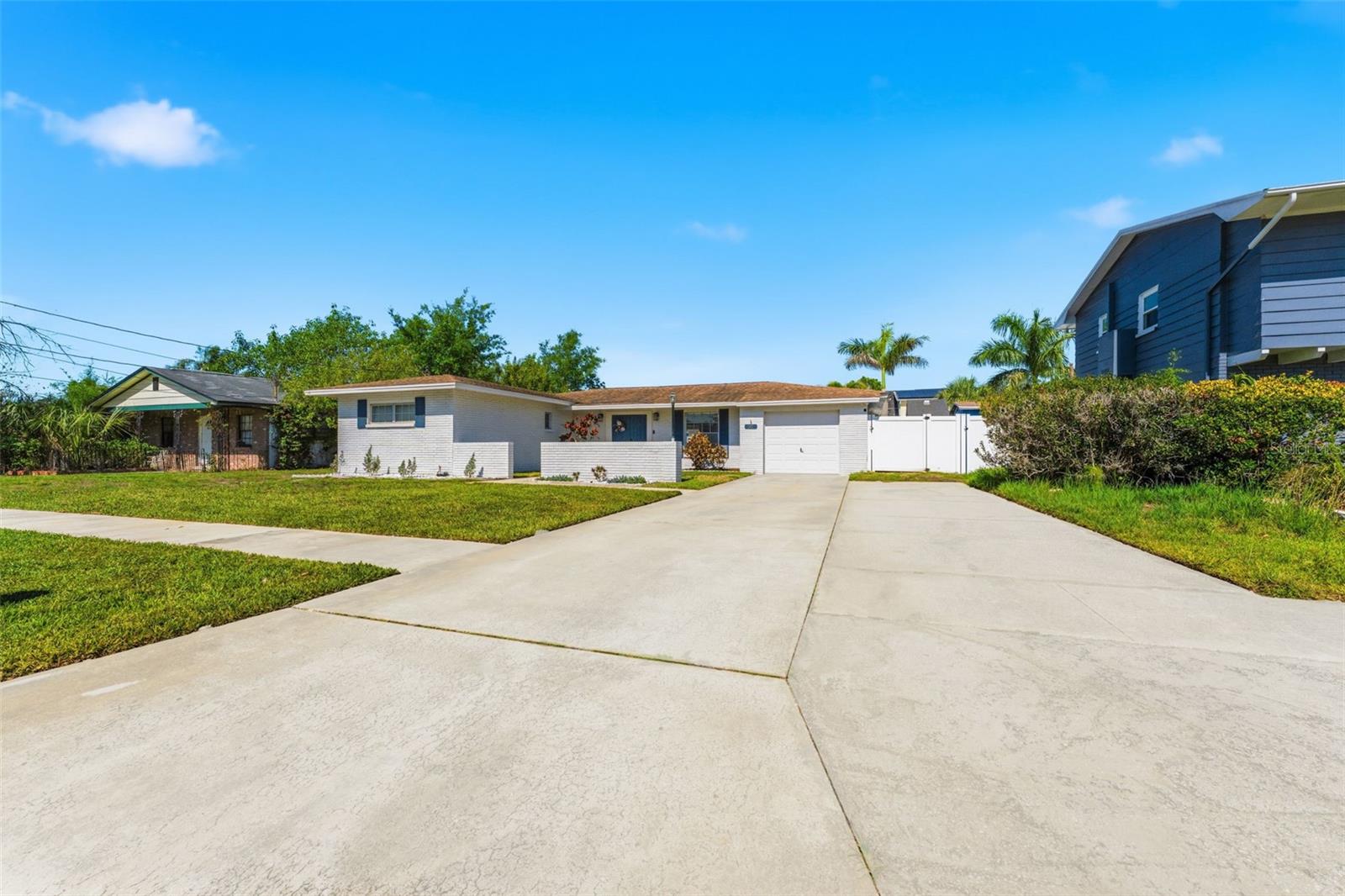 4810 ARROWWOOD DR, TAMPA, FL, 33615