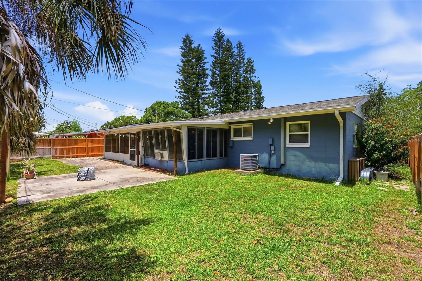 11626 75TH AVE, SEMINOLE, FL, 33772