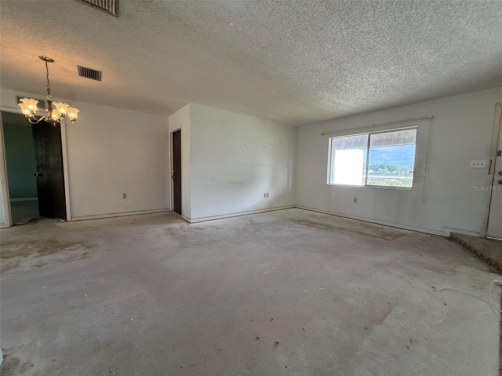 7026 68TH AVE N, PINELLAS PARK, FL, 33781