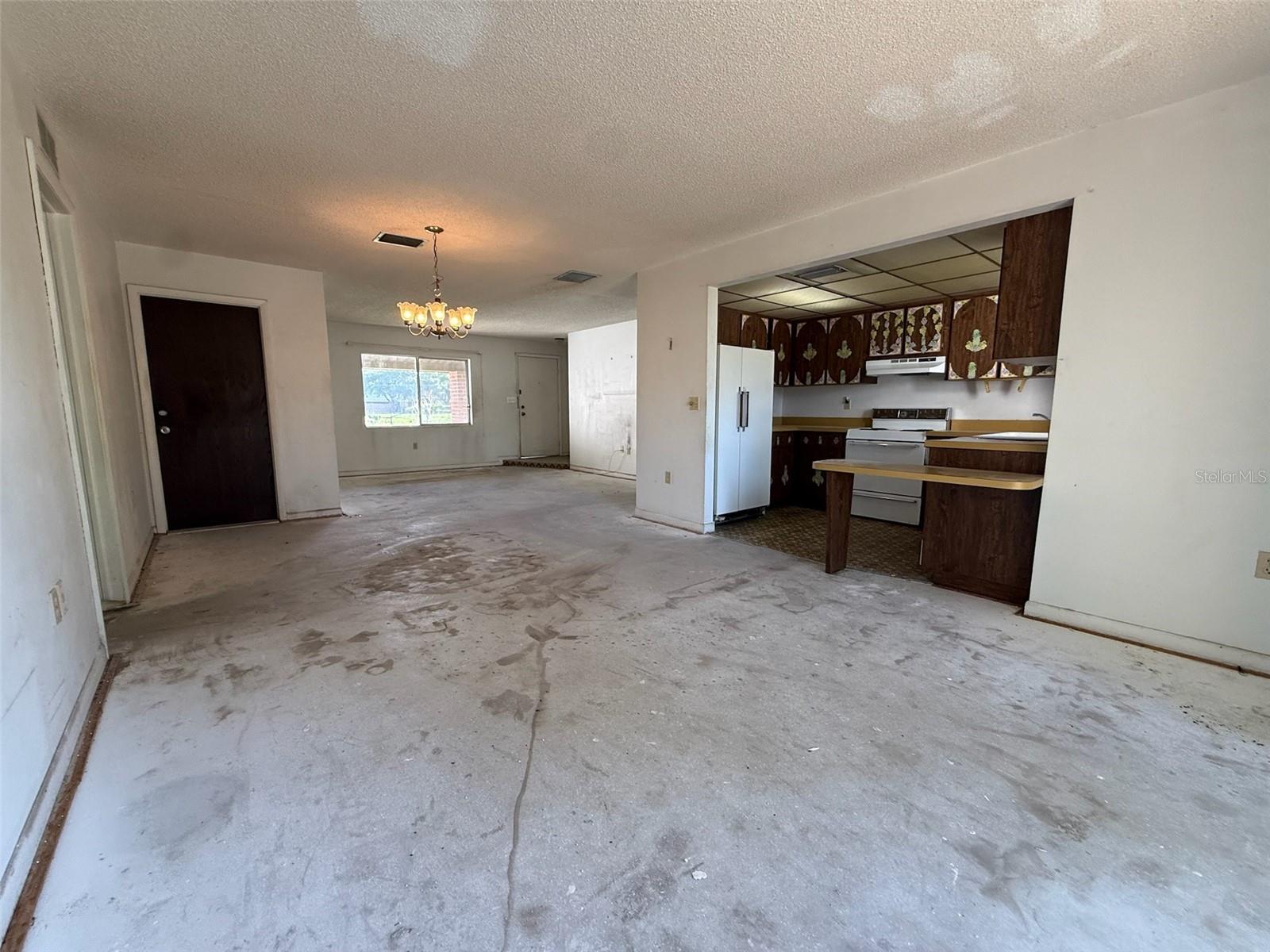 7026 68TH AVE N, PINELLAS PARK, FL, 33781