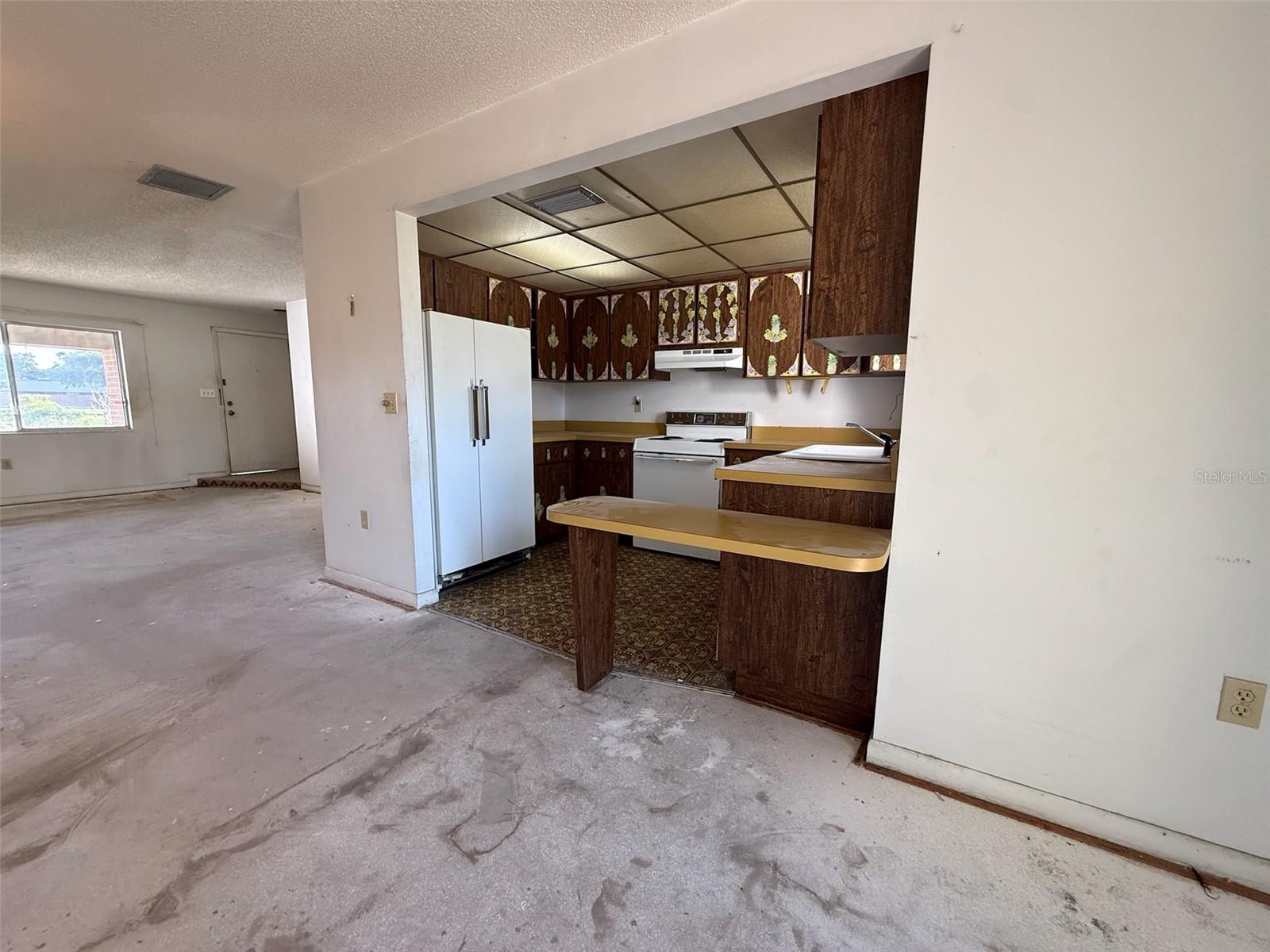 7026 68TH AVE N, PINELLAS PARK, FL, 33781