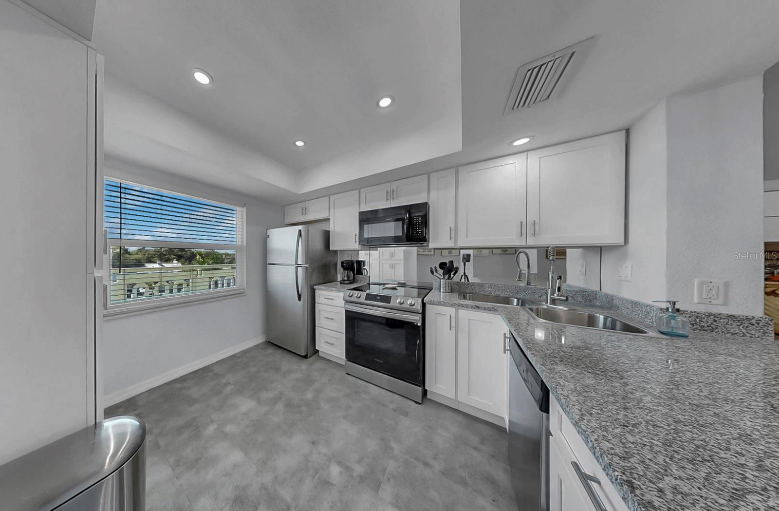 7321 CENTRAL AVE #307, ST PETERSBURG, FL, 33710