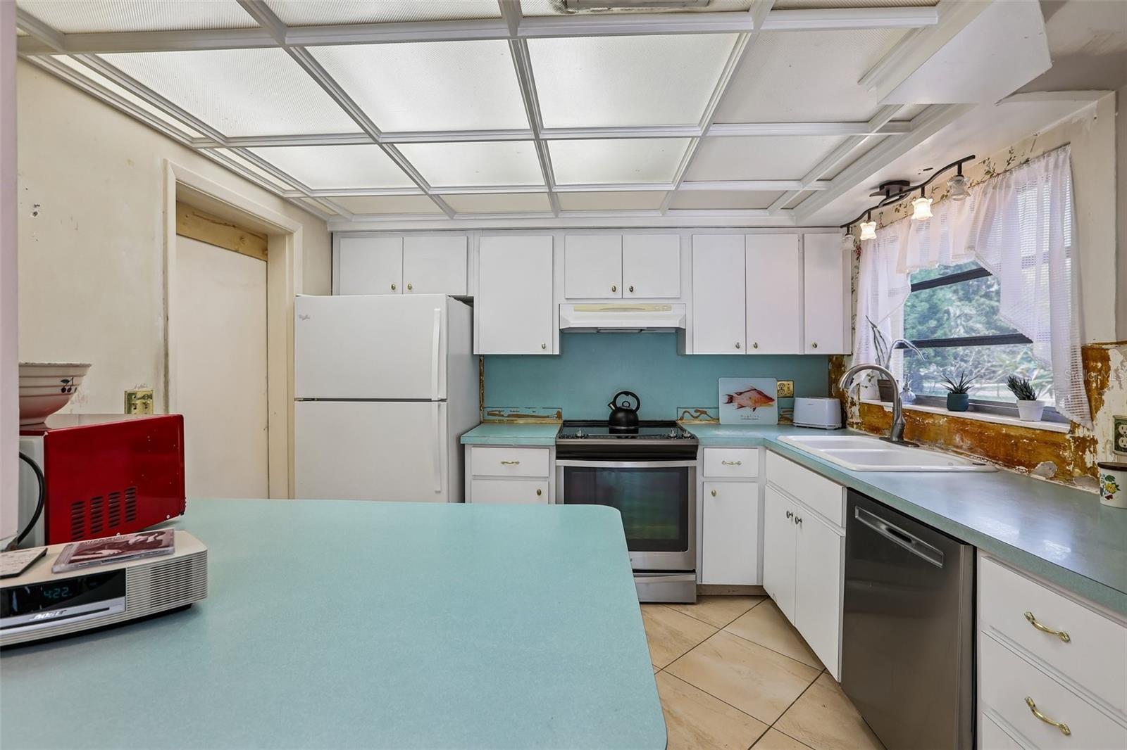 1856 SOUTHVIEW RD, LARGO, FL, 33770