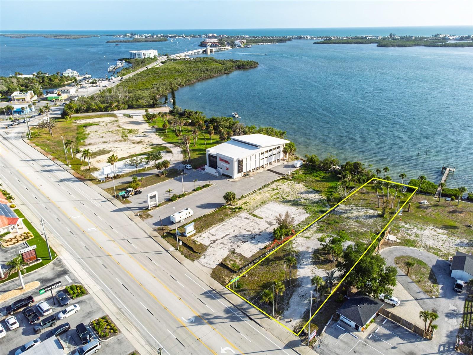 1144 S MCCALL RD, ENGLEWOOD, FL, 34223