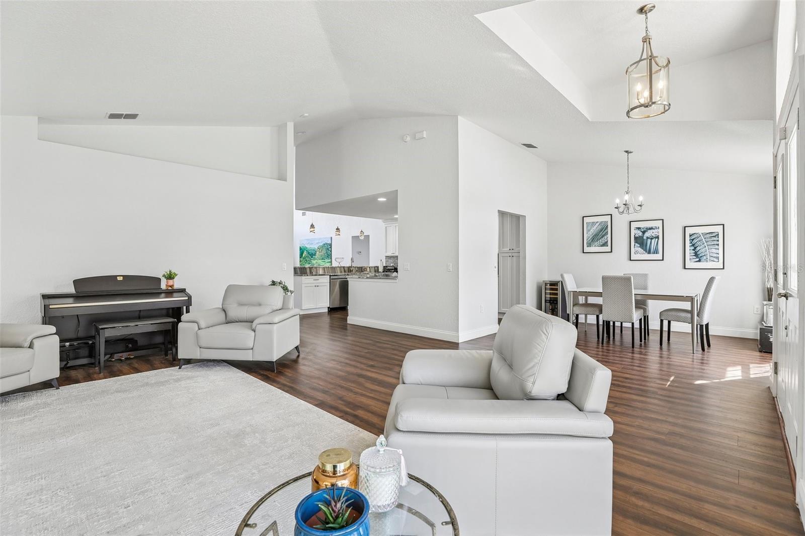 1210 WATERFORD DR, LAKELAND, FL, 33803