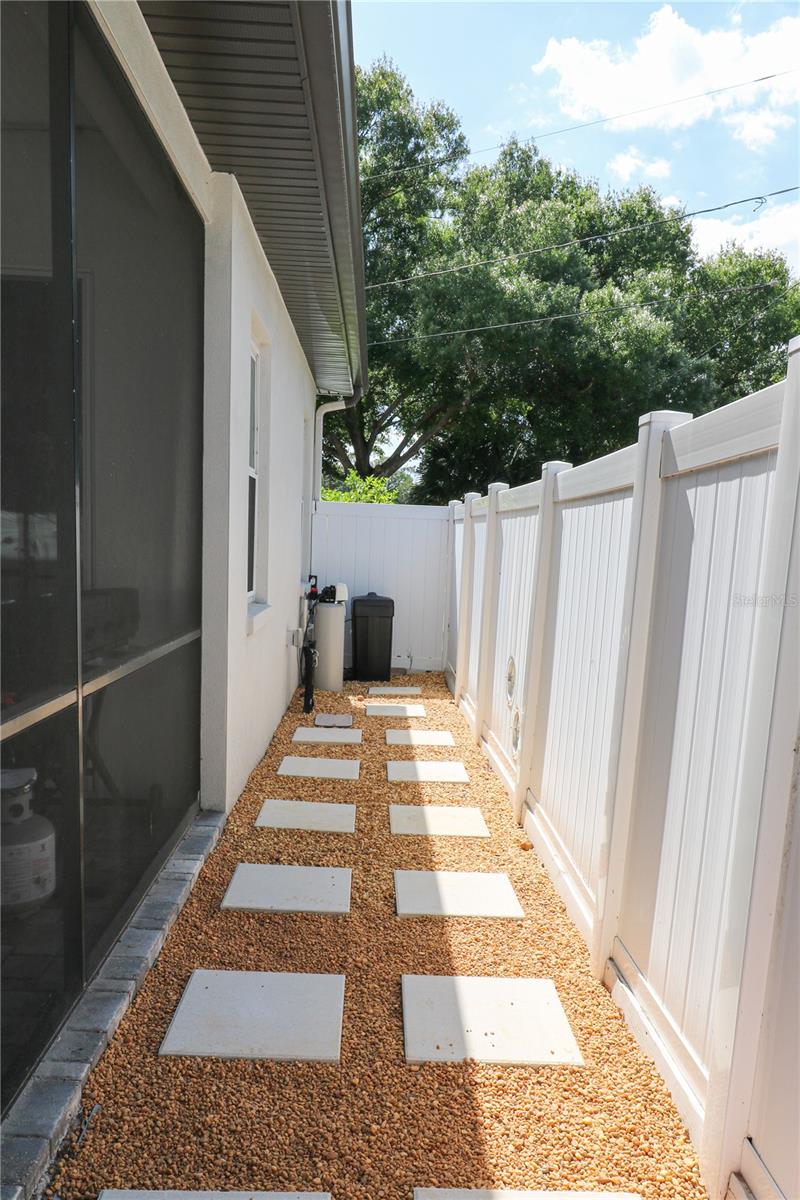 6308 S CLARK AVE, TAMPA, FL, 33616