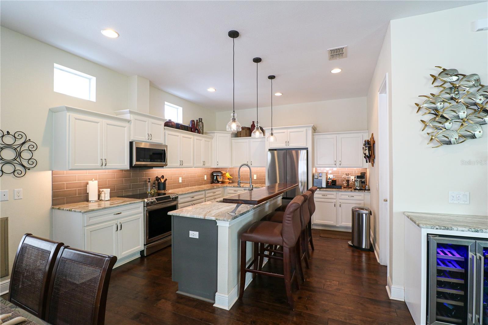 6308 S CLARK AVE, TAMPA, FL, 33616
