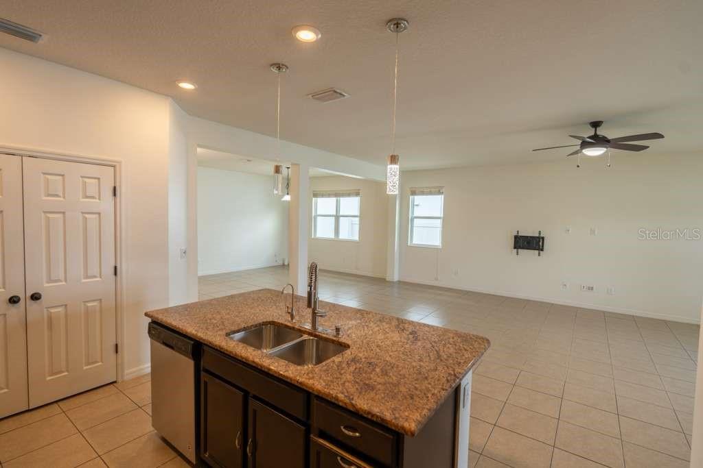 11517 PALMETTO SANDS CT, TAMPA, FL, 33626