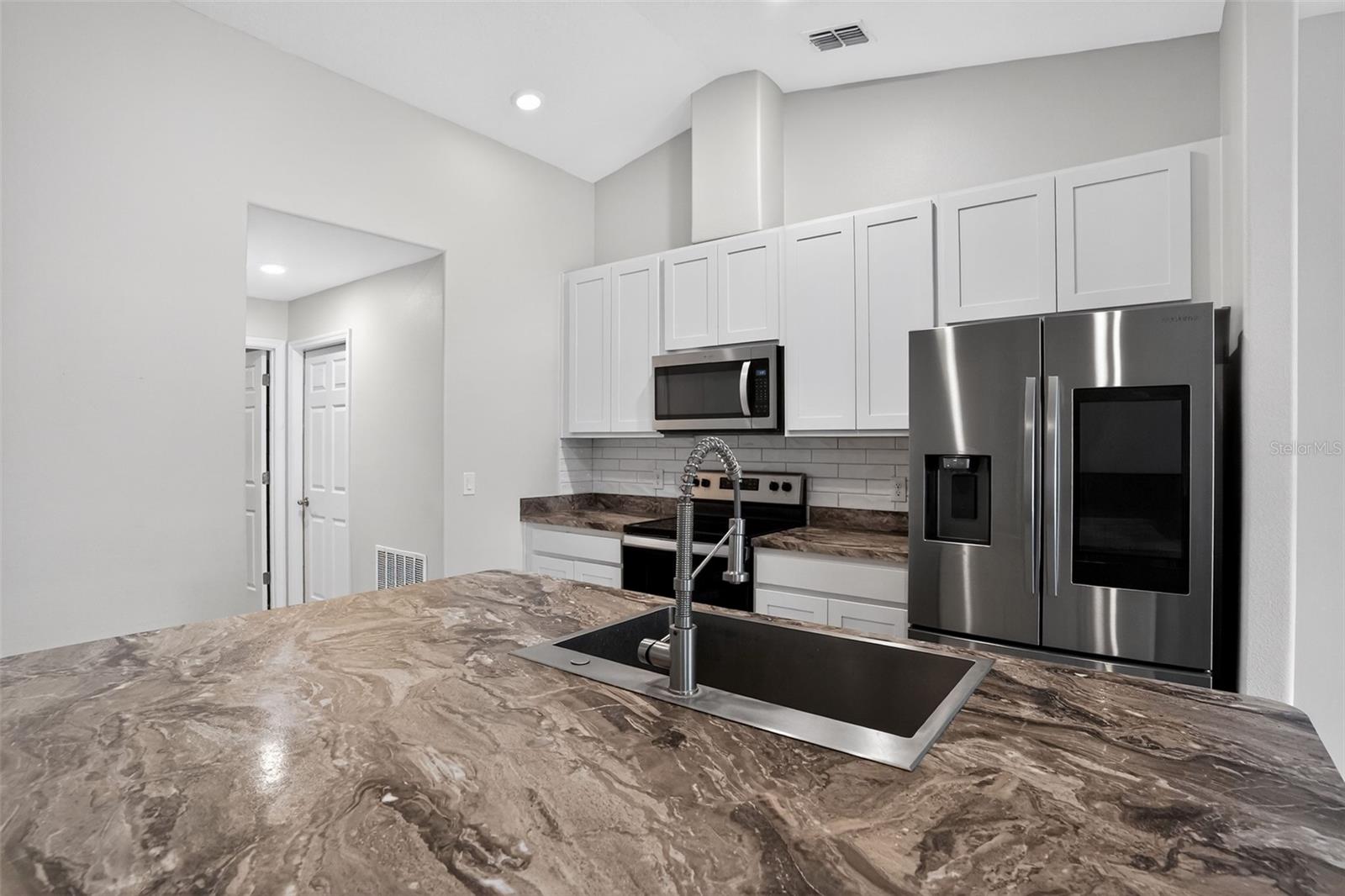 3650 MONUMENT DR, DELTONA, FL, 32738