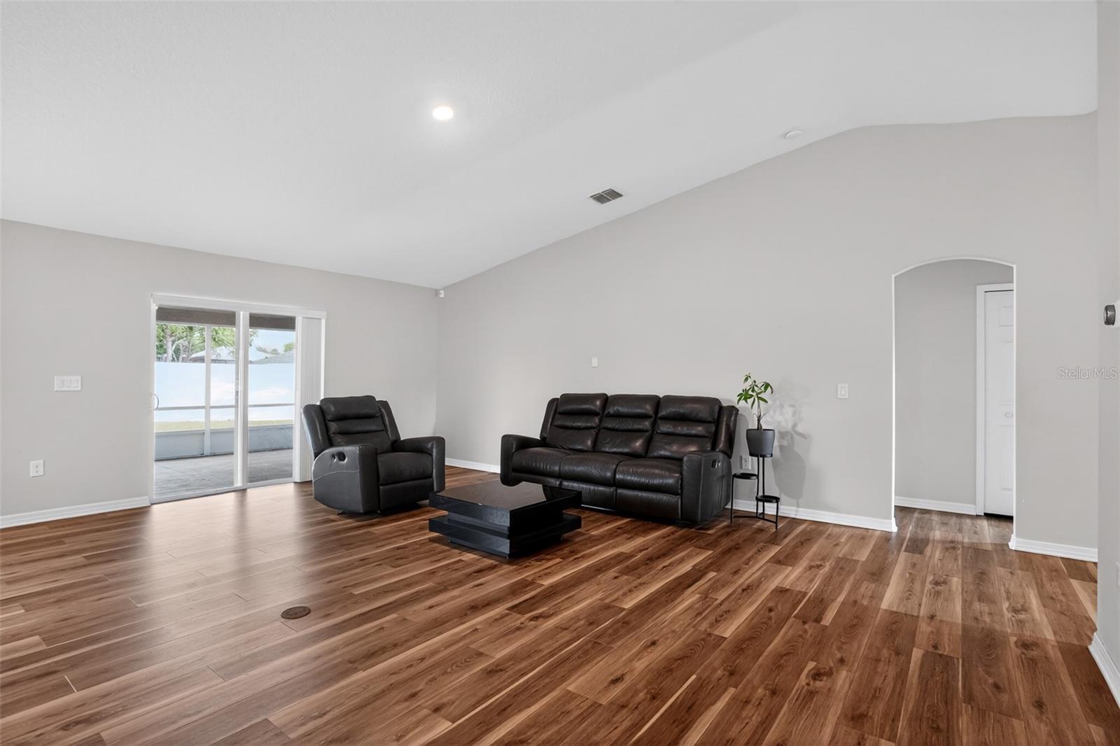 3650 MONUMENT DR, DELTONA, FL, 32738