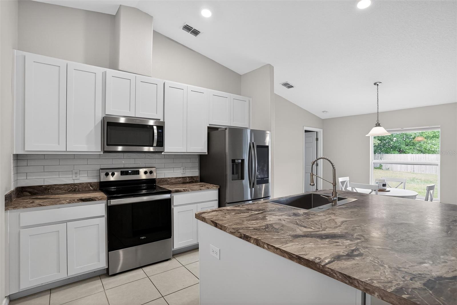 3650 MONUMENT DR, DELTONA, FL, 32738