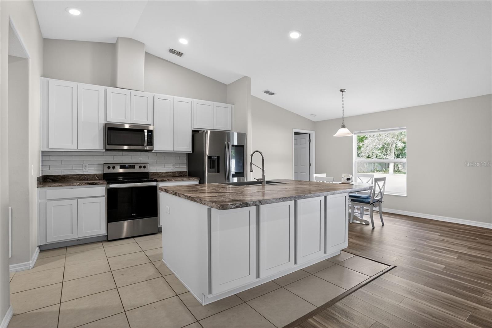 3650 MONUMENT DR, DELTONA, FL, 32738