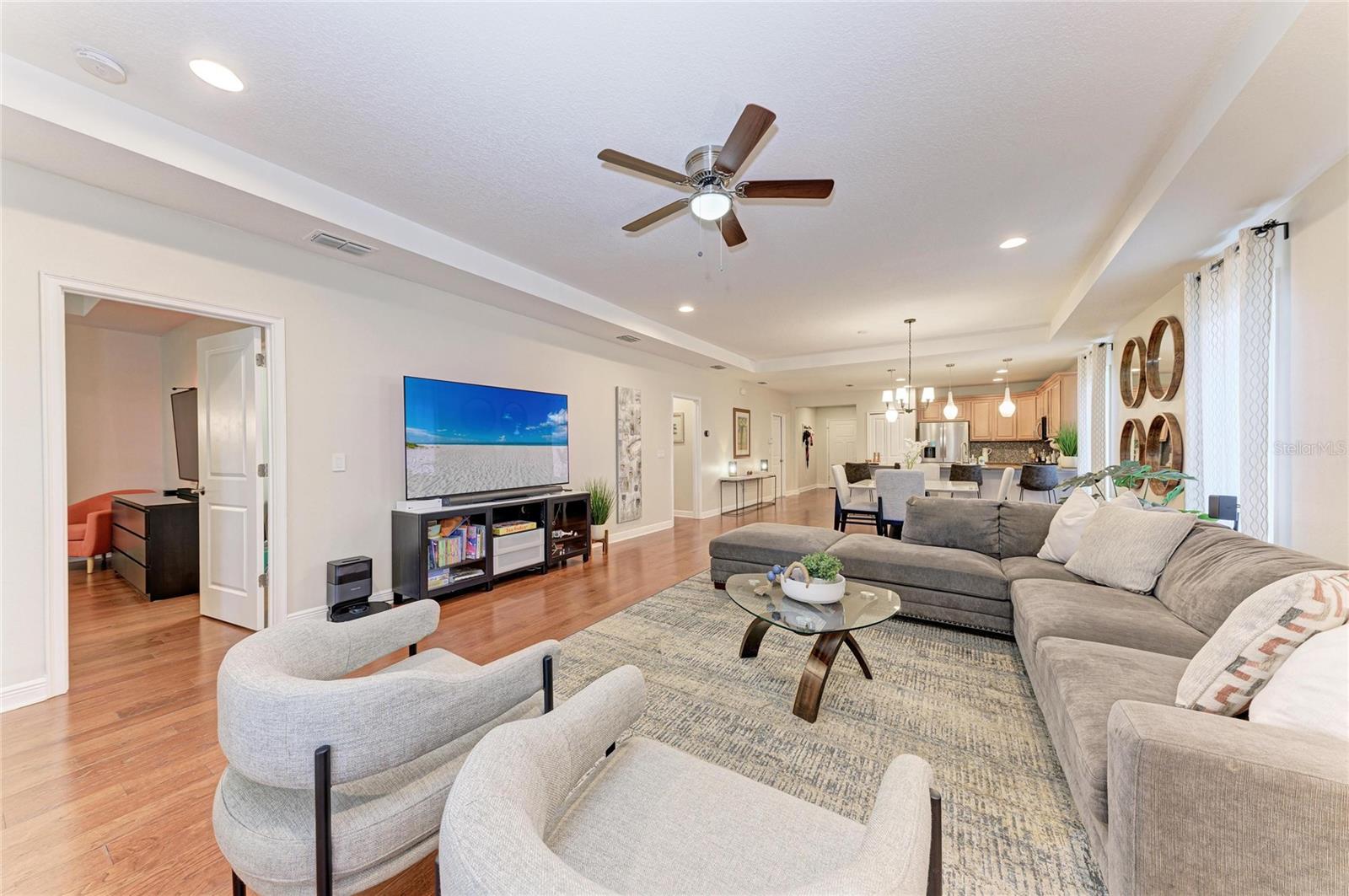 11960 FOREST PARK CIR, BRADENTON, FL, 34211