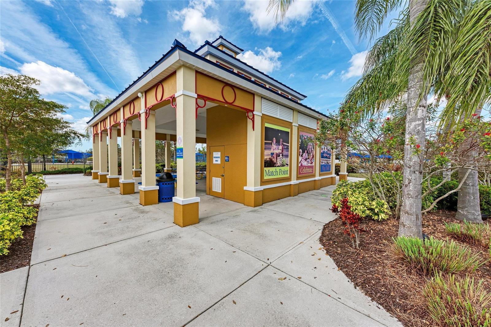 11960 FOREST PARK CIR, BRADENTON, FL, 34211