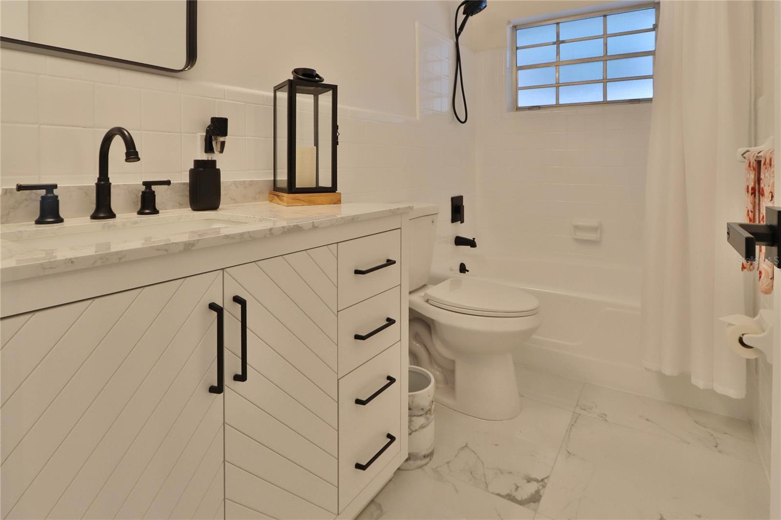 3307 NAKORA DR, TAMPA, FL, 33618