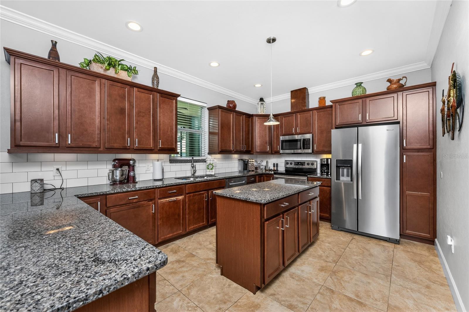 546 SANTIGUAY ST, PUNTA GORDA, FL, 33983