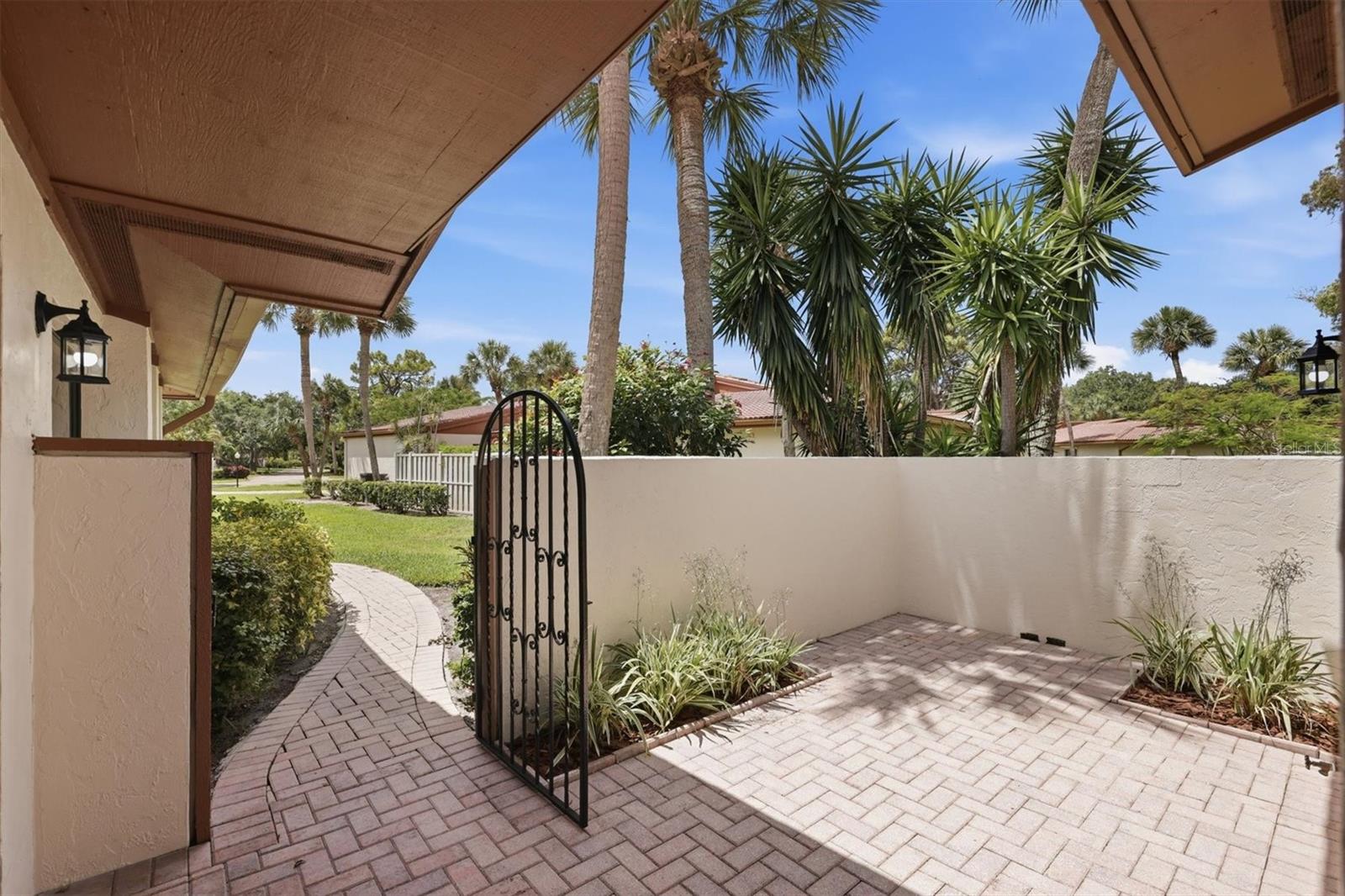6403 PELICAN DR, BRADENTON, FL, 34210