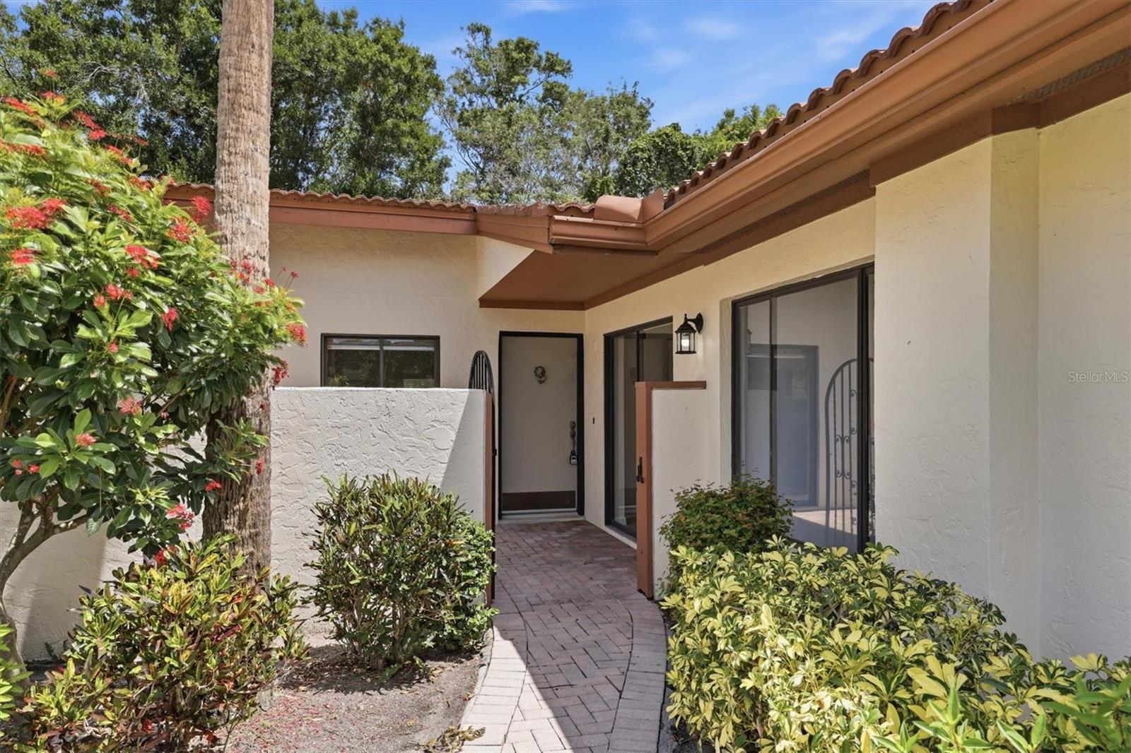 6403 PELICAN DR, BRADENTON, FL, 34210