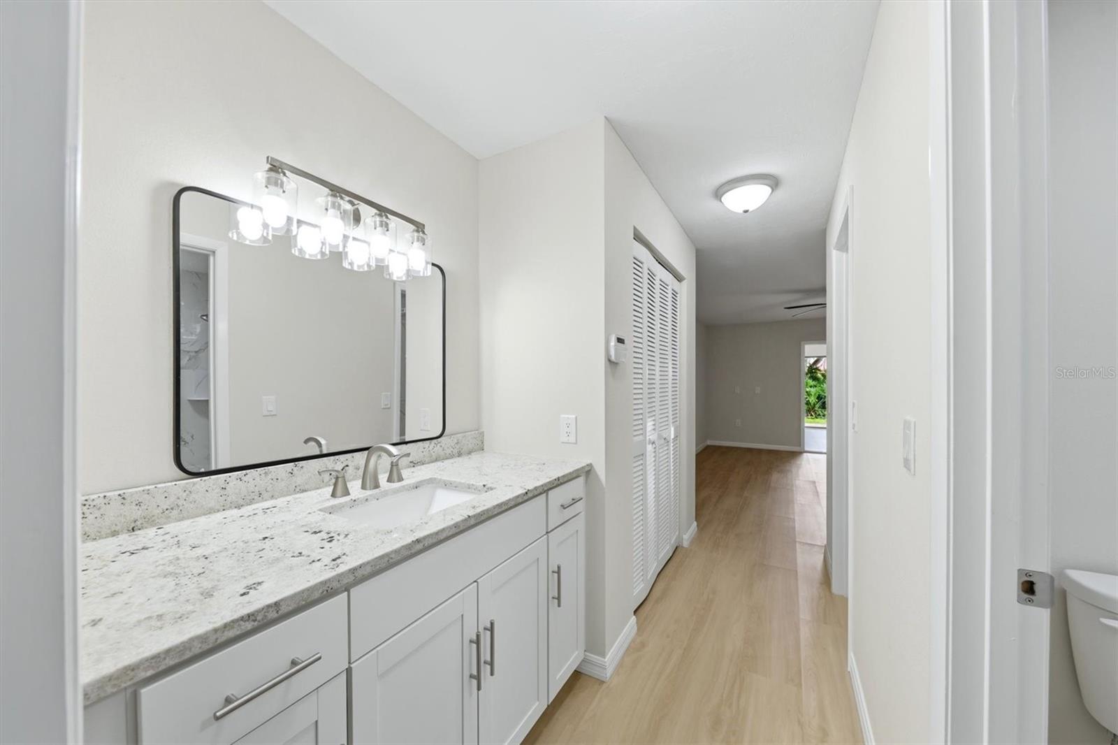 6403 PELICAN DR, BRADENTON, FL, 34210