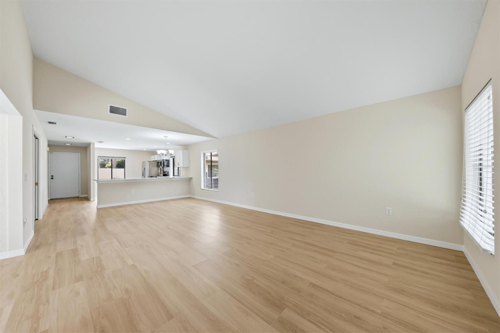 6403 PELICAN DR, BRADENTON, FL, 34210