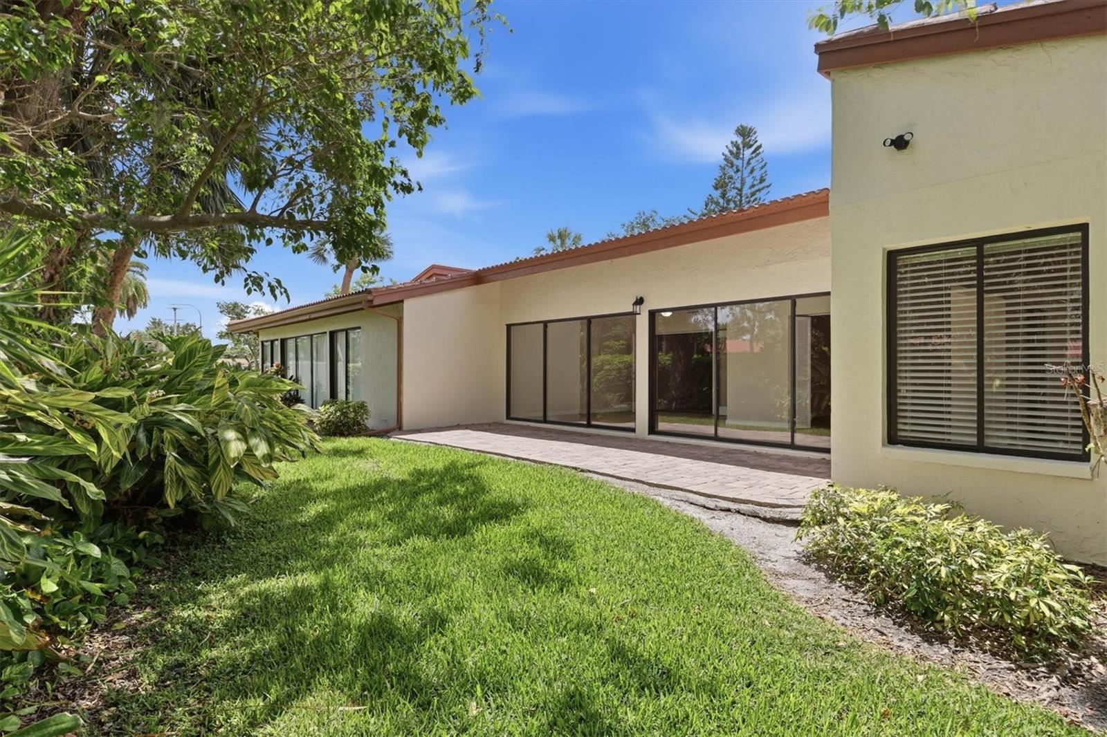 6403 PELICAN DR, BRADENTON, FL, 34210
