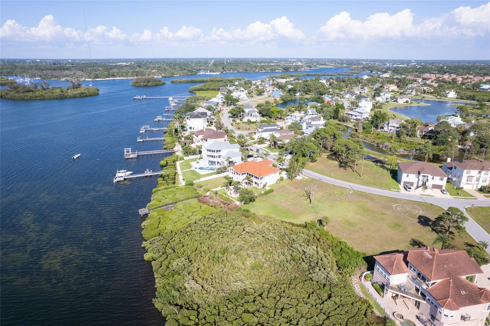 2063 N POINTE ALEXIS DR, TARPON SPRINGS, FL, 34689