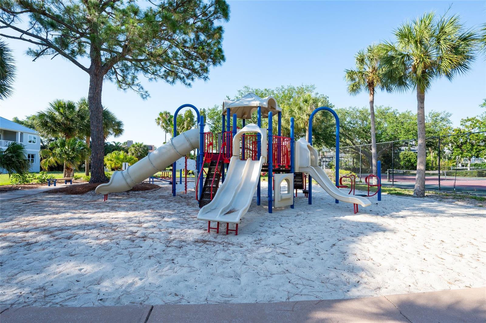 2063 N POINTE ALEXIS DR, TARPON SPRINGS, FL, 34689