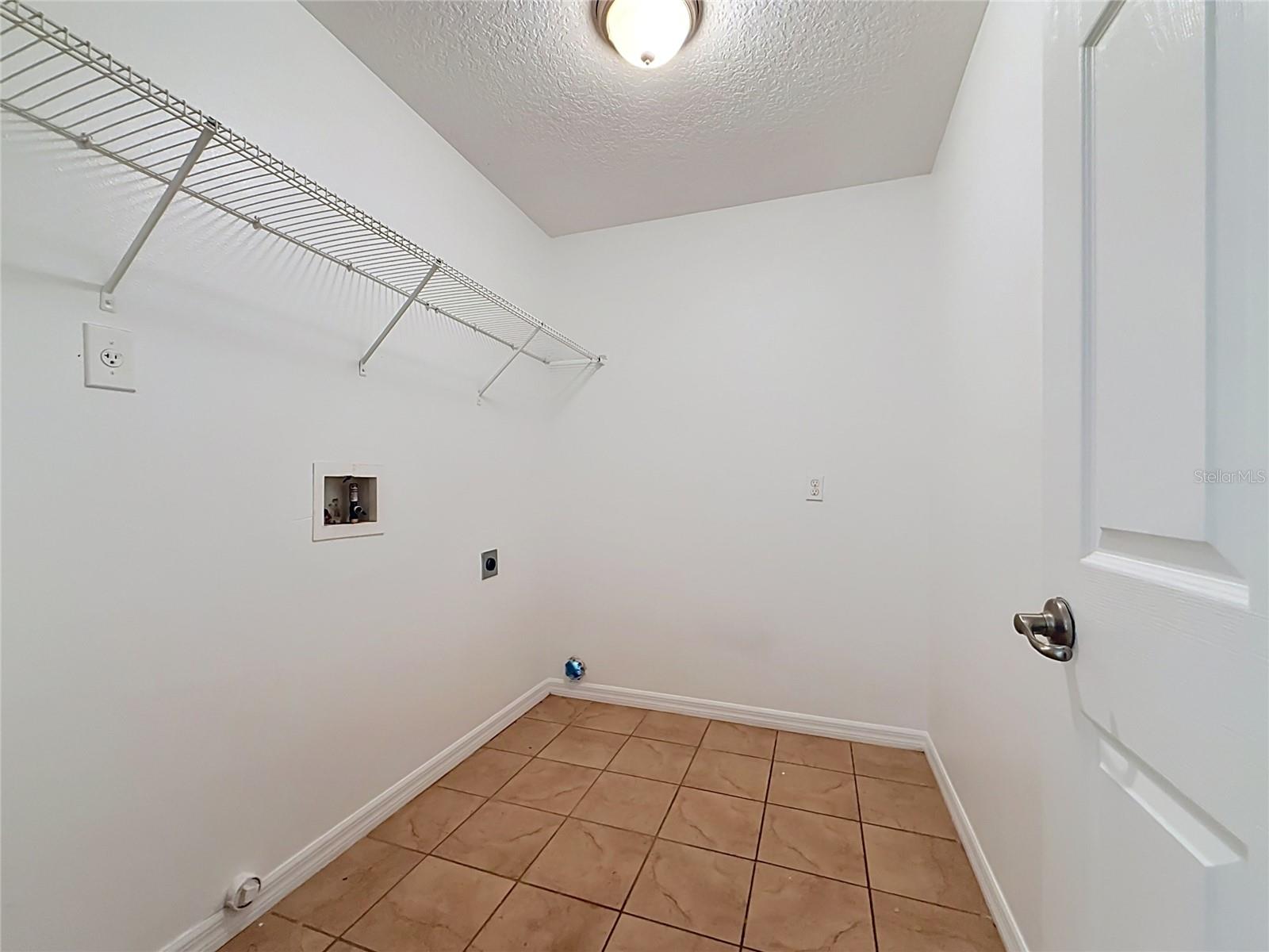 127 STEWART LAKE LOOP, GROVELAND, FL, 34736