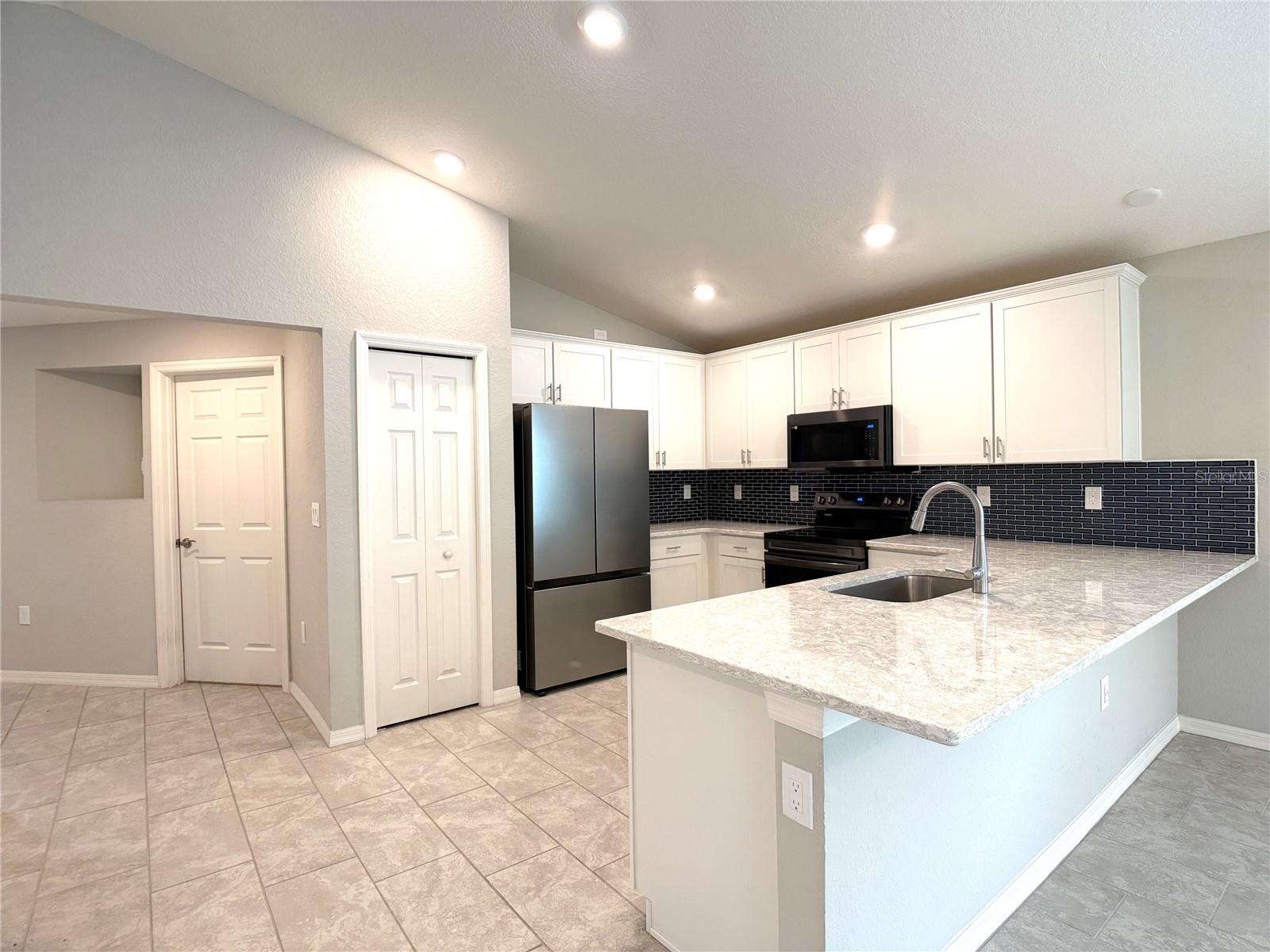 1337 CASCADE DR, DAVENPORT, FL, 33837