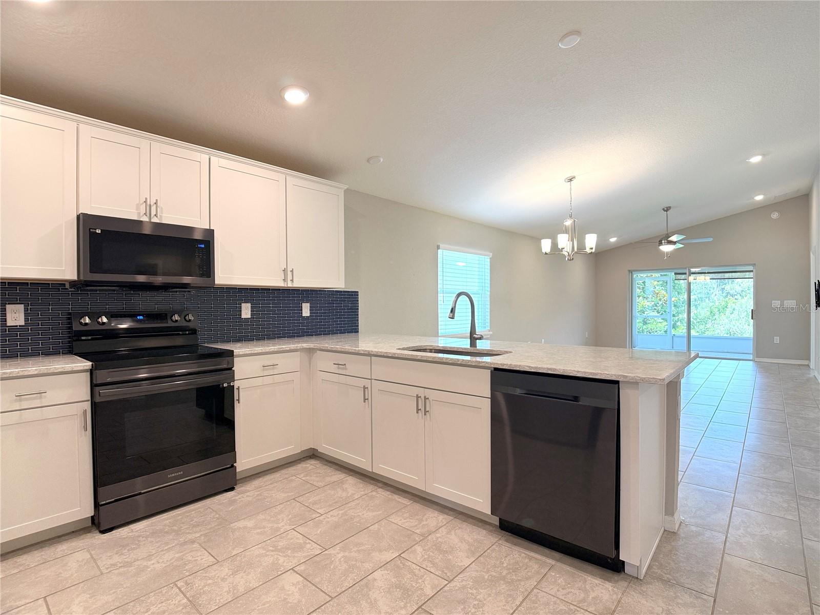 1337 CASCADE DR, DAVENPORT, FL, 33837