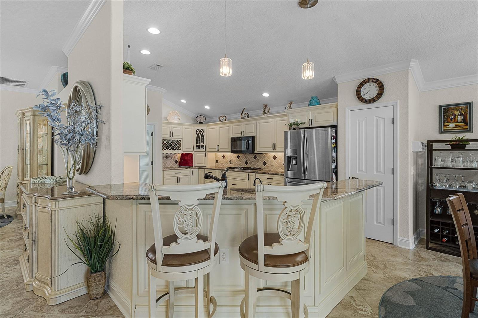 923 MOSES LOOP, THE VILLAGES, FL, 32162