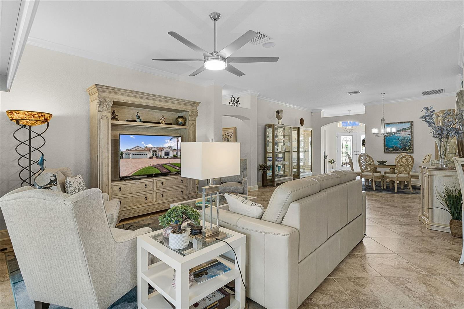 923 MOSES LOOP, THE VILLAGES, FL, 32162