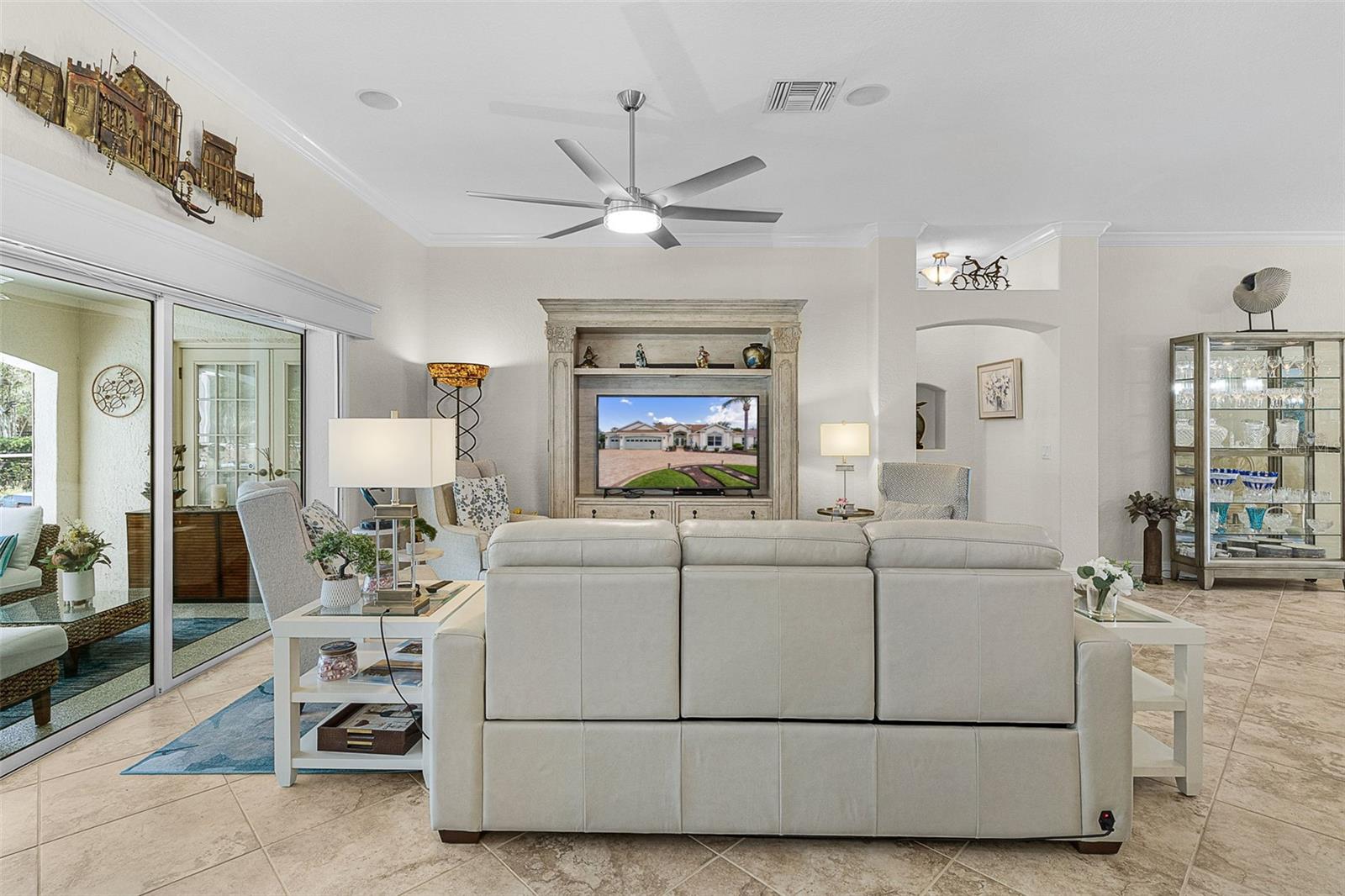923 MOSES LOOP, THE VILLAGES, FL, 32162
