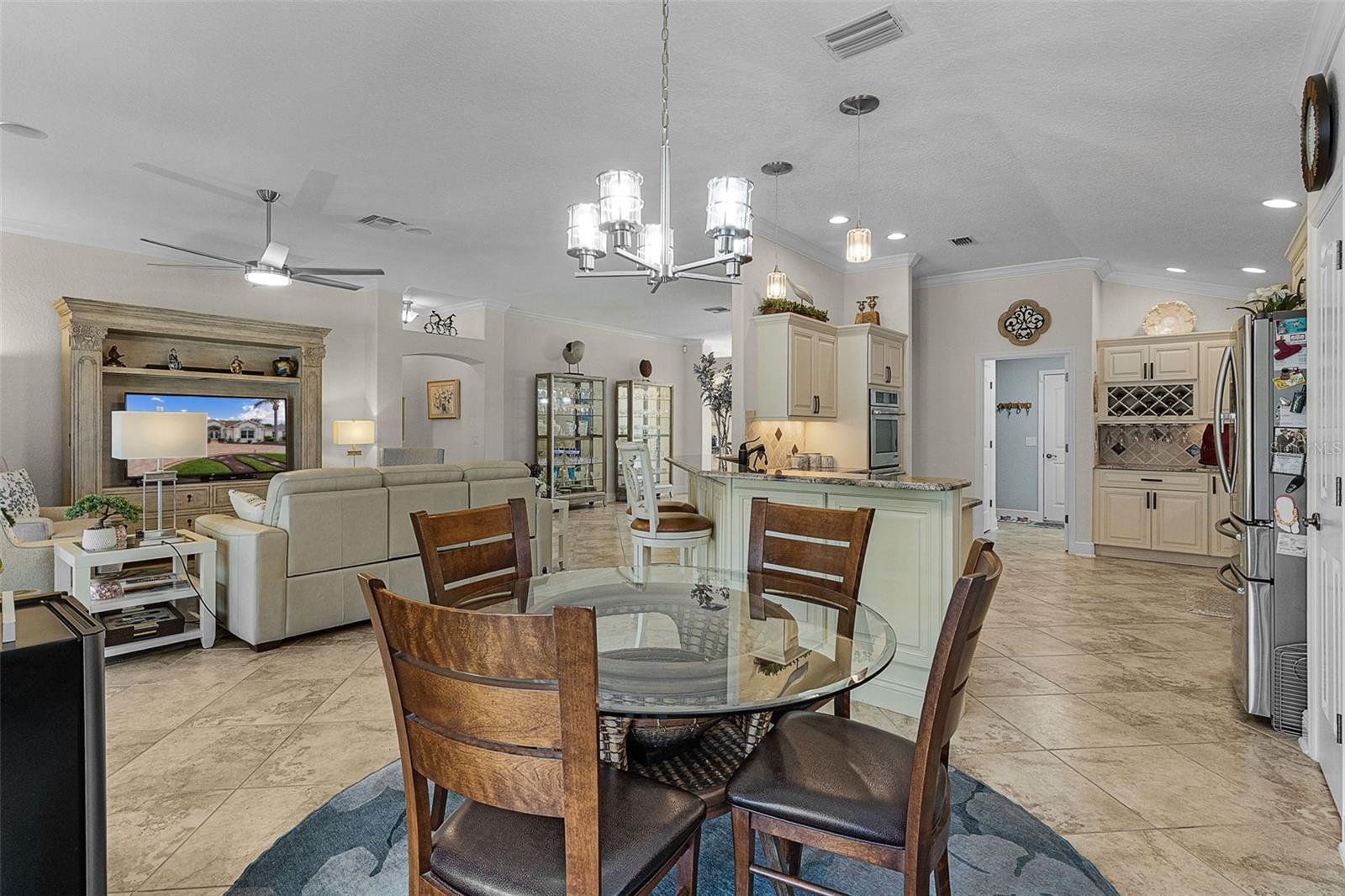 923 MOSES LOOP, THE VILLAGES, FL, 32162
