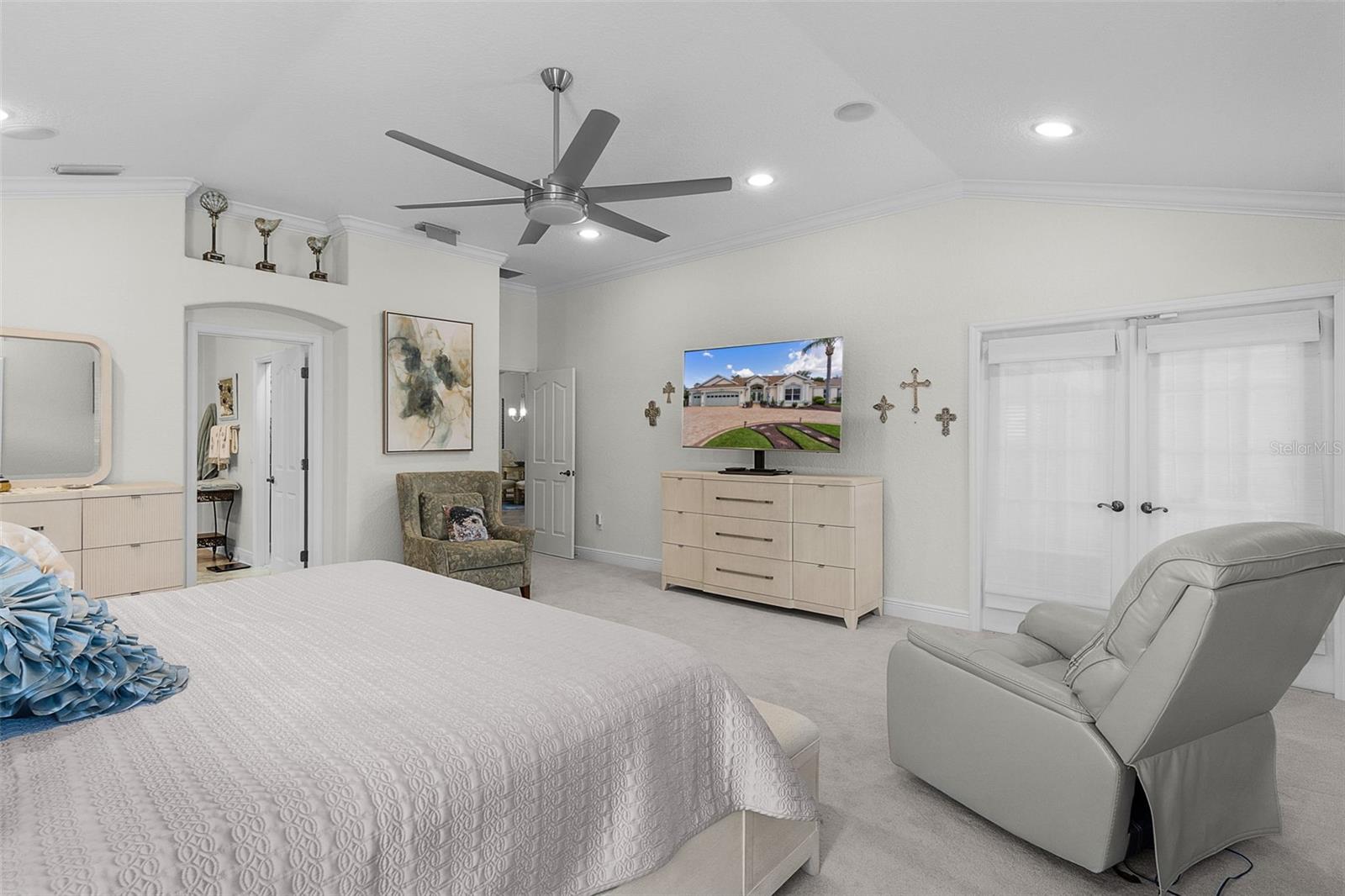 923 MOSES LOOP, THE VILLAGES, FL, 32162