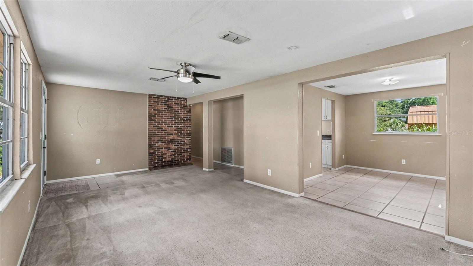 703 W ALAMO DR, LAKELAND, FL, 33813