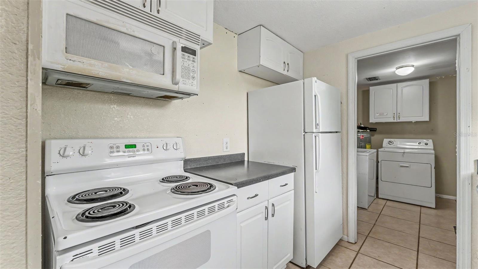 703 W ALAMO DR, LAKELAND, FL, 33813