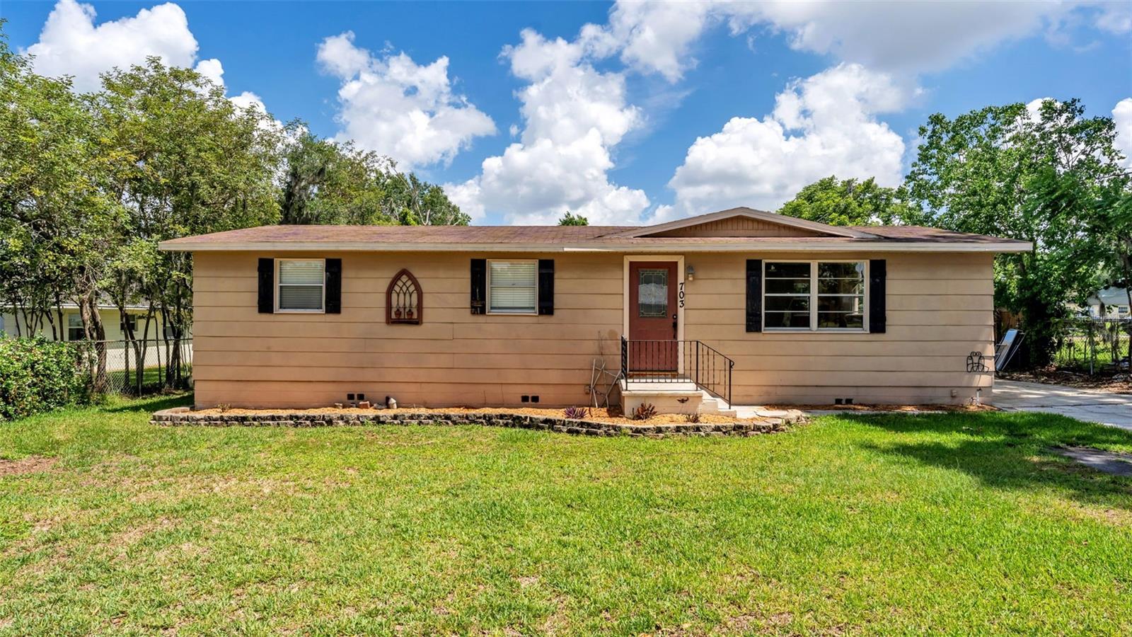 703 W ALAMO DR, LAKELAND, FL, 33813