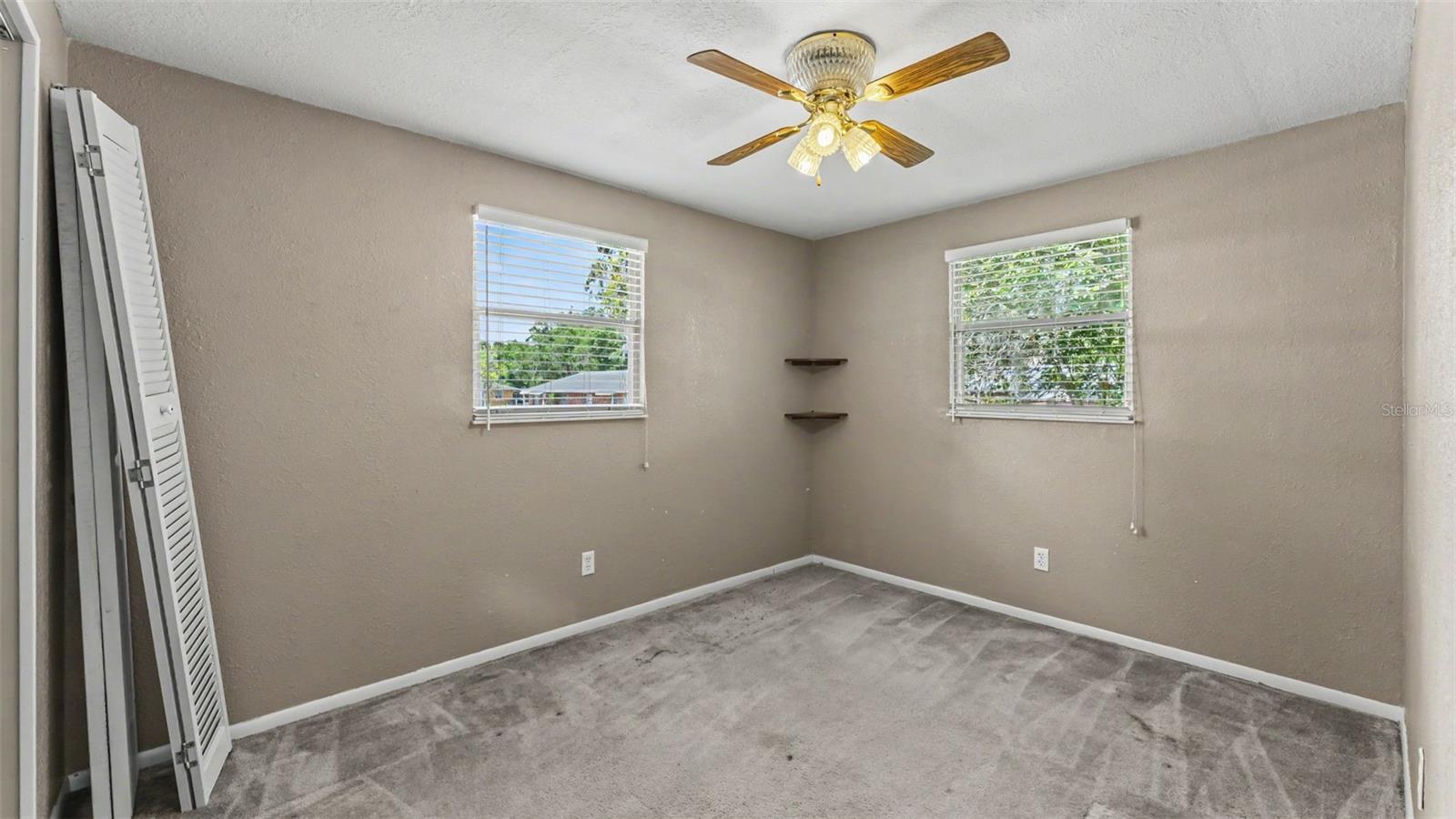703 W ALAMO DR, LAKELAND, FL, 33813