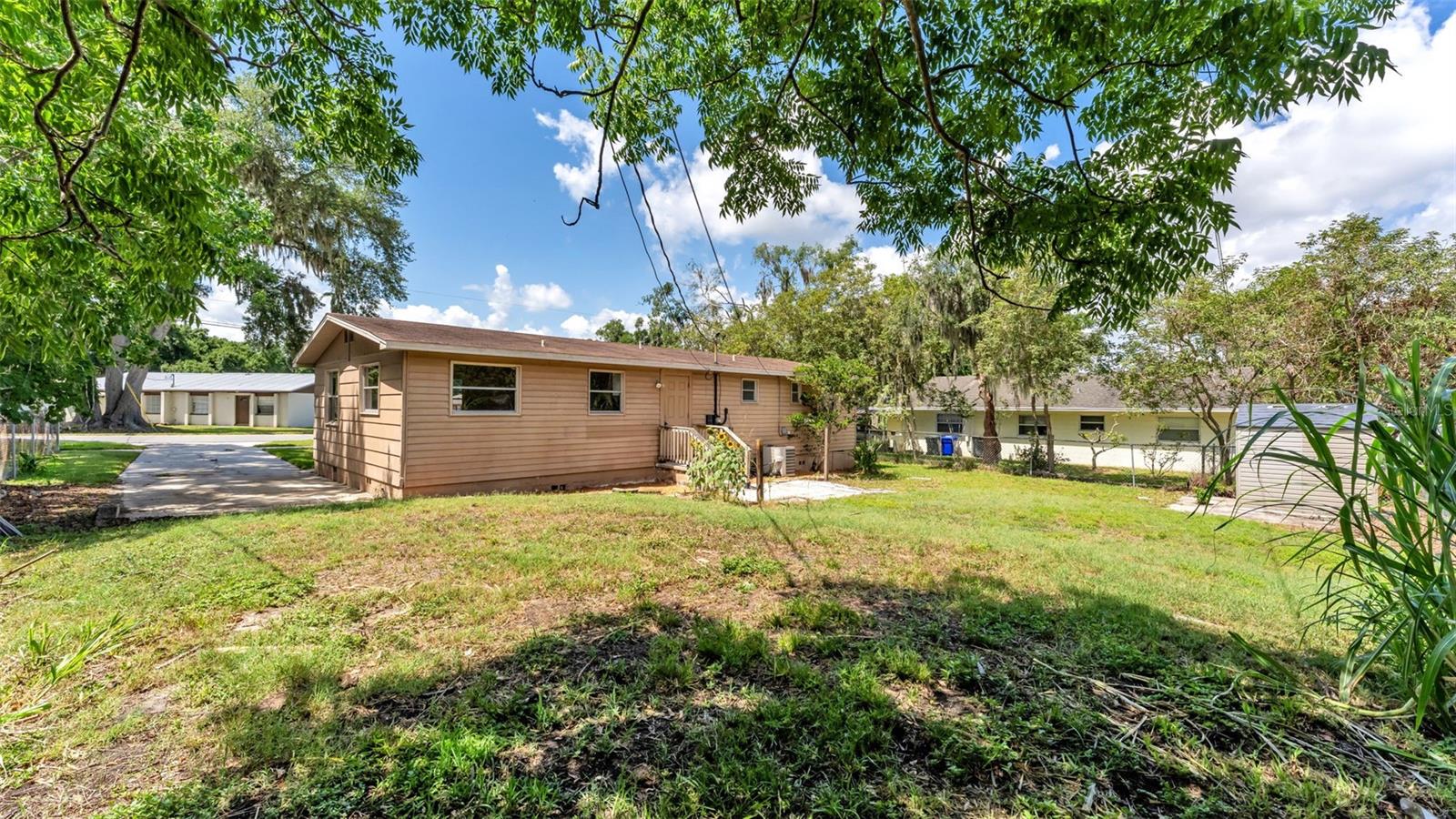 703 W ALAMO DR, LAKELAND, FL, 33813