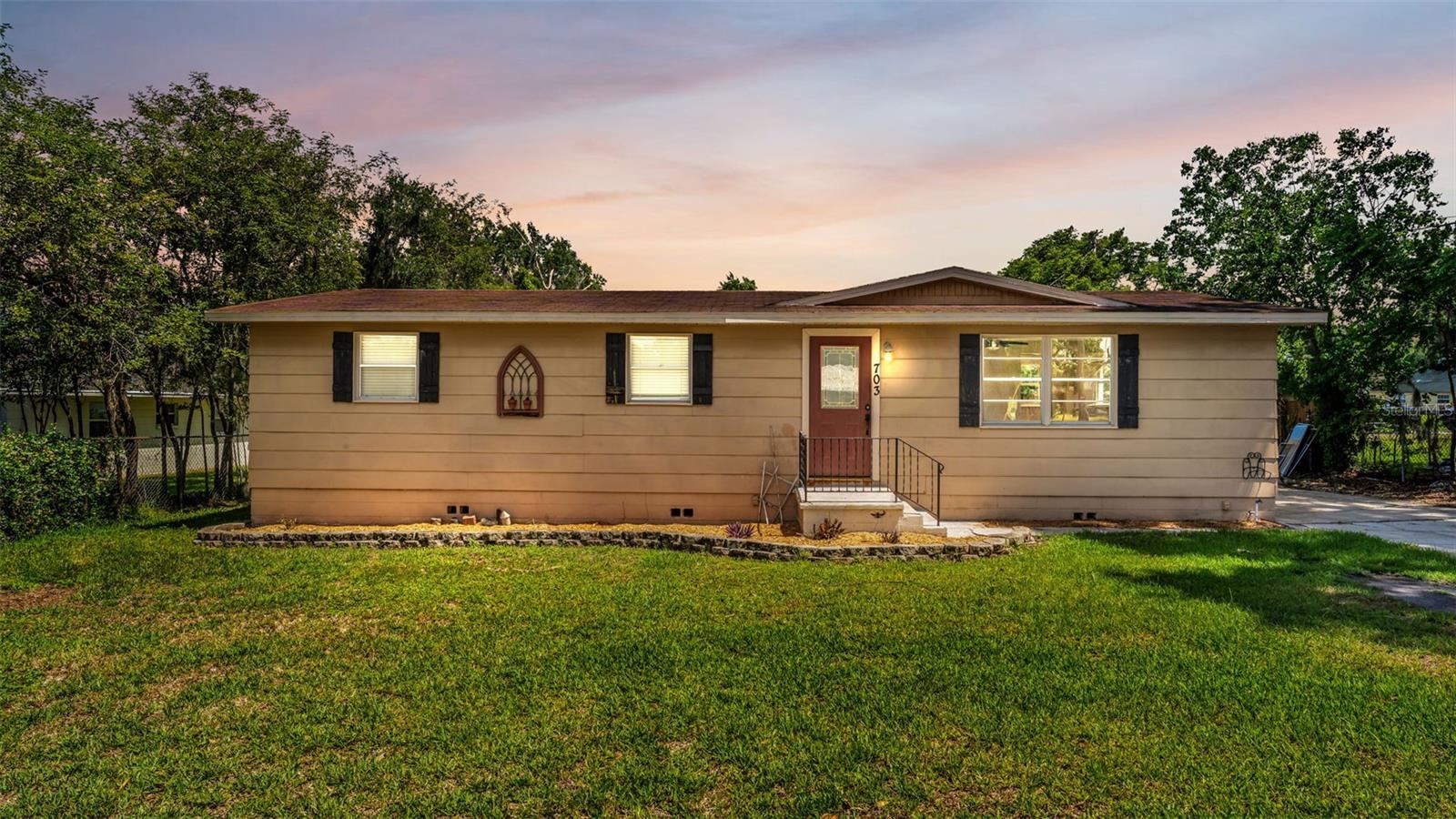 703 W ALAMO DR, LAKELAND, FL, 33813