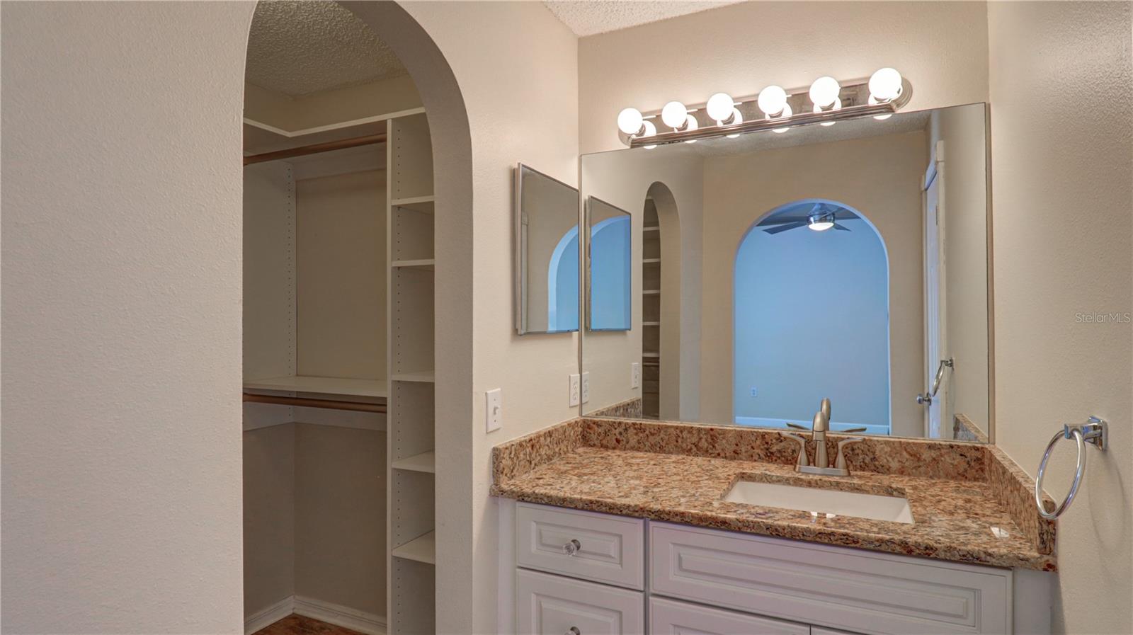 30316 DOUBLE DR, WESLEY CHAPEL, FL, 33545