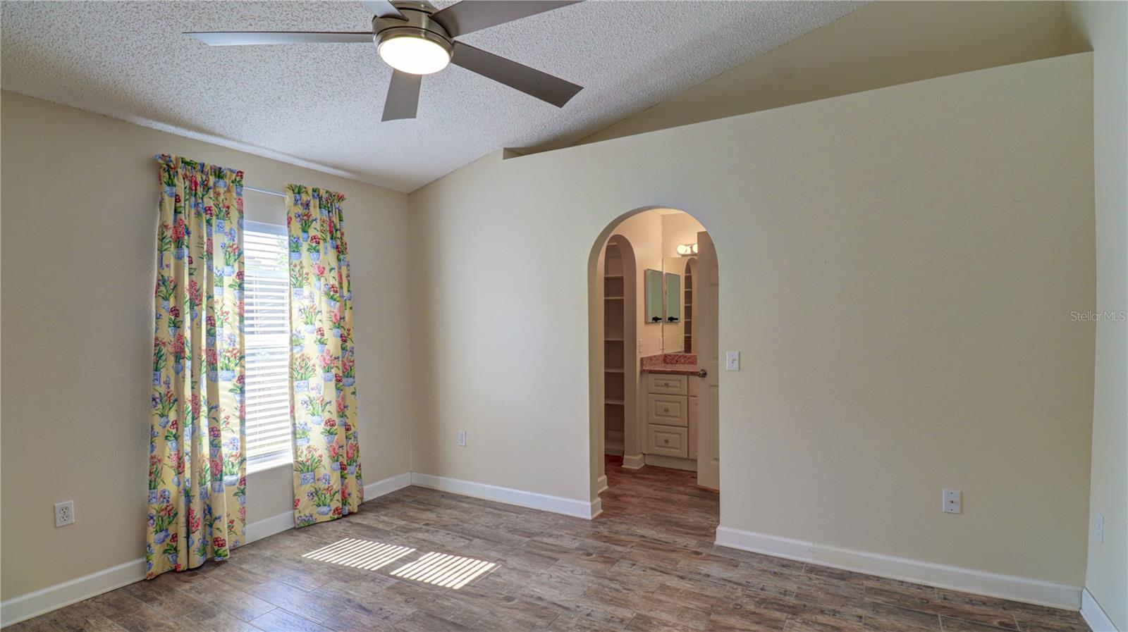 30316 DOUBLE DR, WESLEY CHAPEL, FL, 33545