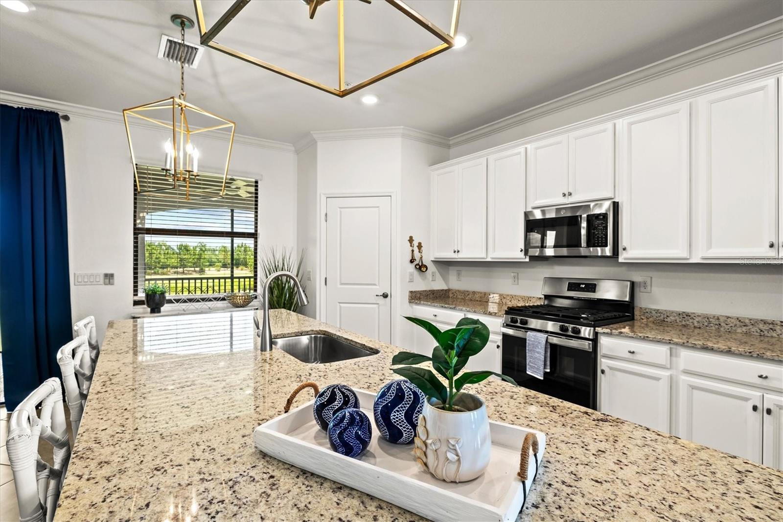 6005 WORSHAM LN #103, BRADENTON, FL, 34211