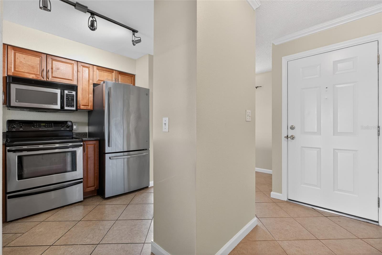 10125 SAILWINDS BLVD N #104, LARGO, FL, 33773
